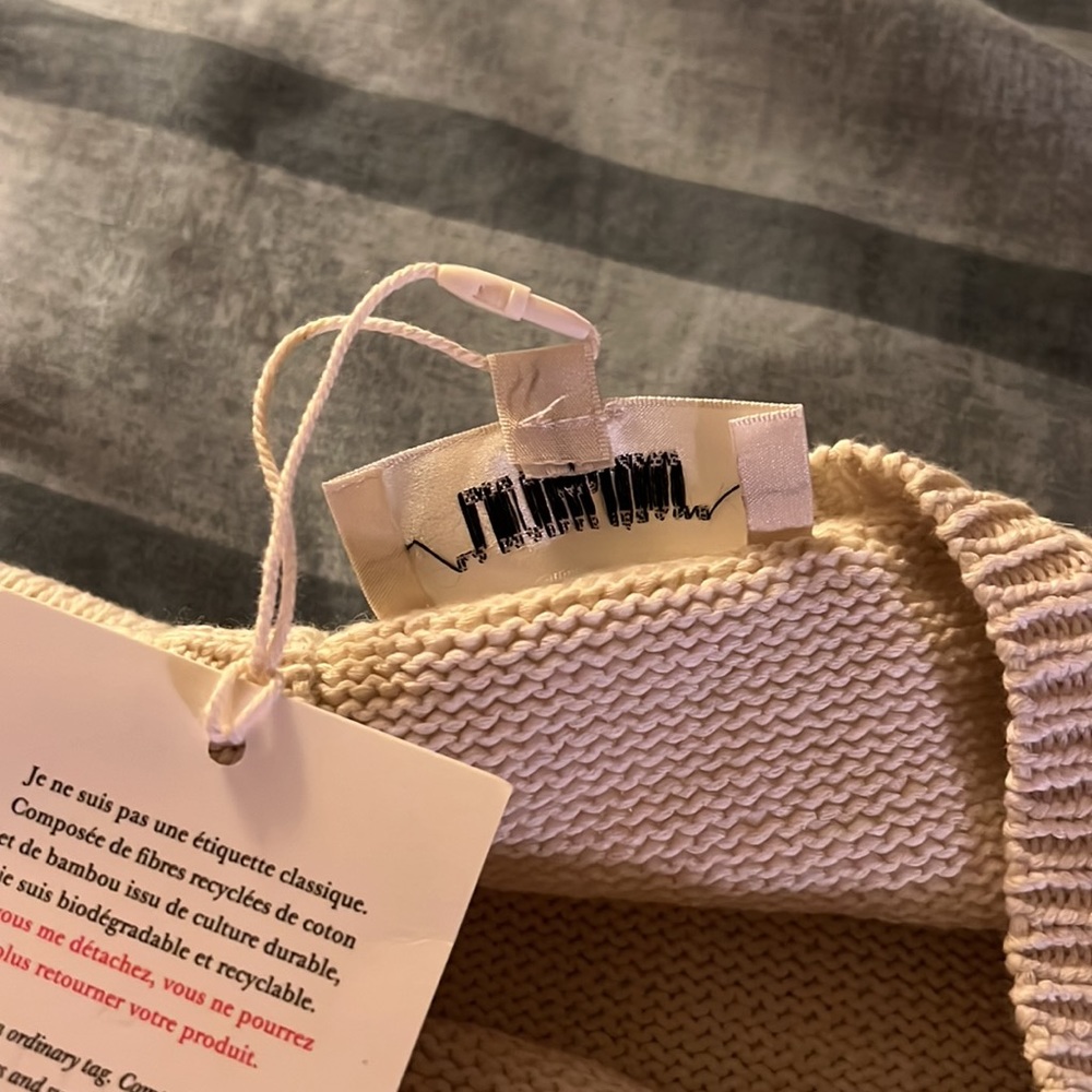 <FAKE ALERT>Sezane Leontine Jumper bought from eBay - Picture 6 of 8